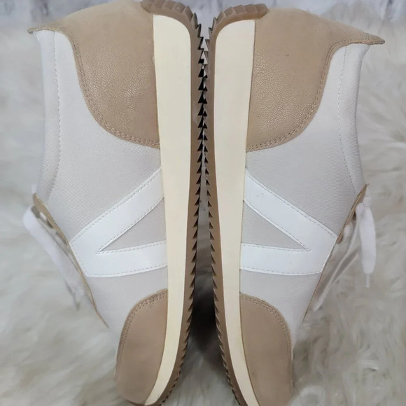 MIA Womens 9 Fashion Sneakers Cream Natural Casual Tennis Shoe Athleisure Cute - Picture 6 of 11